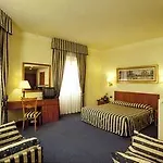 De Paris Hotel