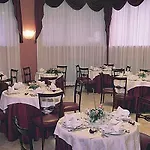 De Paris Hotel