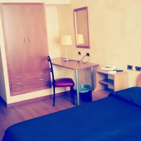 De Paris 3*