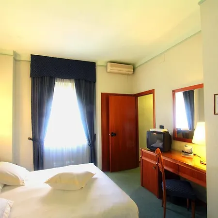 De Paris 3* Terni