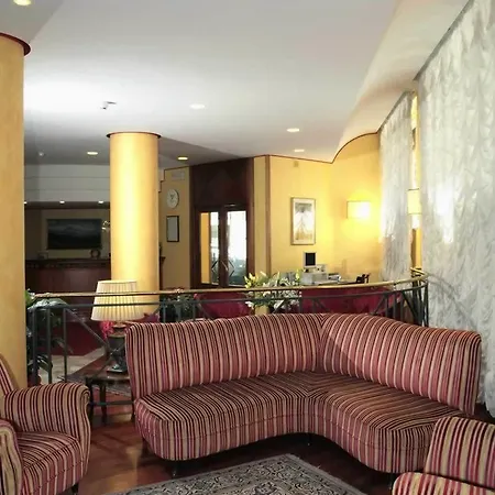 De Paris Hotel