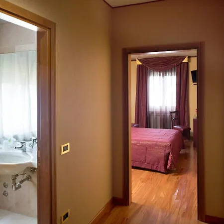 De Paris 3*