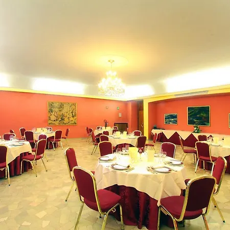 Hotel De Paris 3*