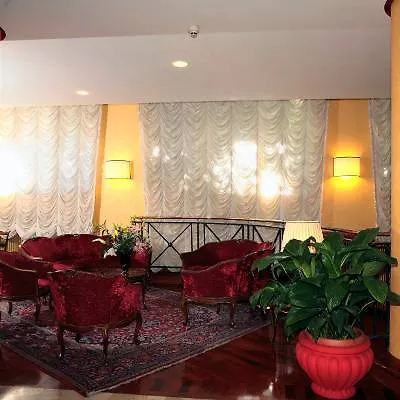 Hotel De Paris