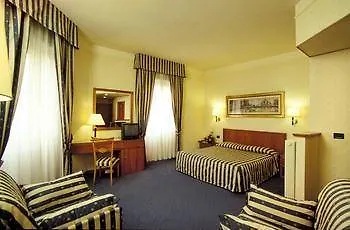 De Paris Hotel