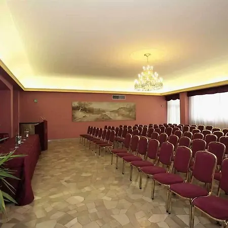 فندق De Paris 3*