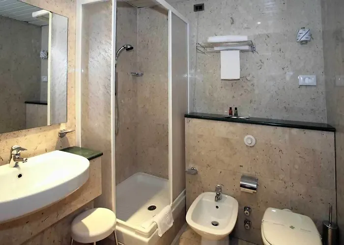 Hotell De Paris Terni