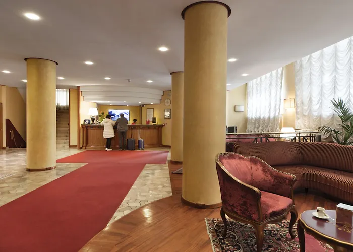 Hotell De Paris Terni